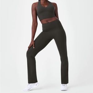 Booty Boost® Flare Yoga Pant